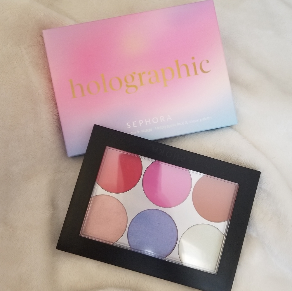 SEPHORA Holographic face and cheek pallette